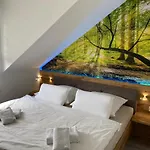 Garni Und Gaststätte Zum Holzfäller