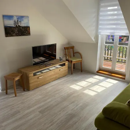 Hotel Garni Und Gaststaette Zum Holzfaeller 2*