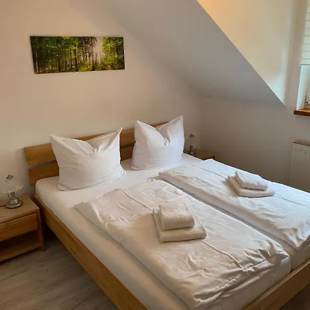 Garni Und Gaststaette Zum Holzfaeller