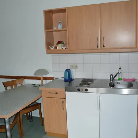 מלון Garni Und Gaststaette Zum Holzfaeller שירקה