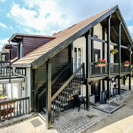 Garni Und Gaststaette Zum Holzfaeller 2* شيارك