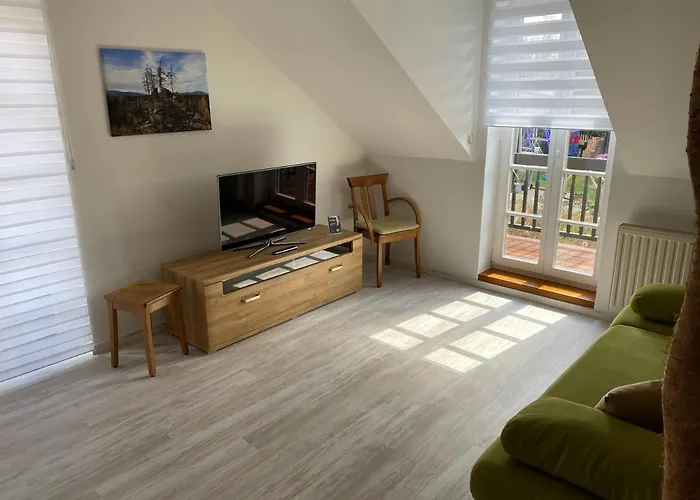 Hotel Garni Und Gaststaette Zum Holzfaeller 2*